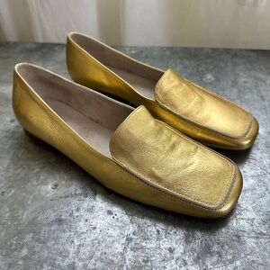 Kate Spade Sz 8b Gold Leather Loafers, metallic square toe